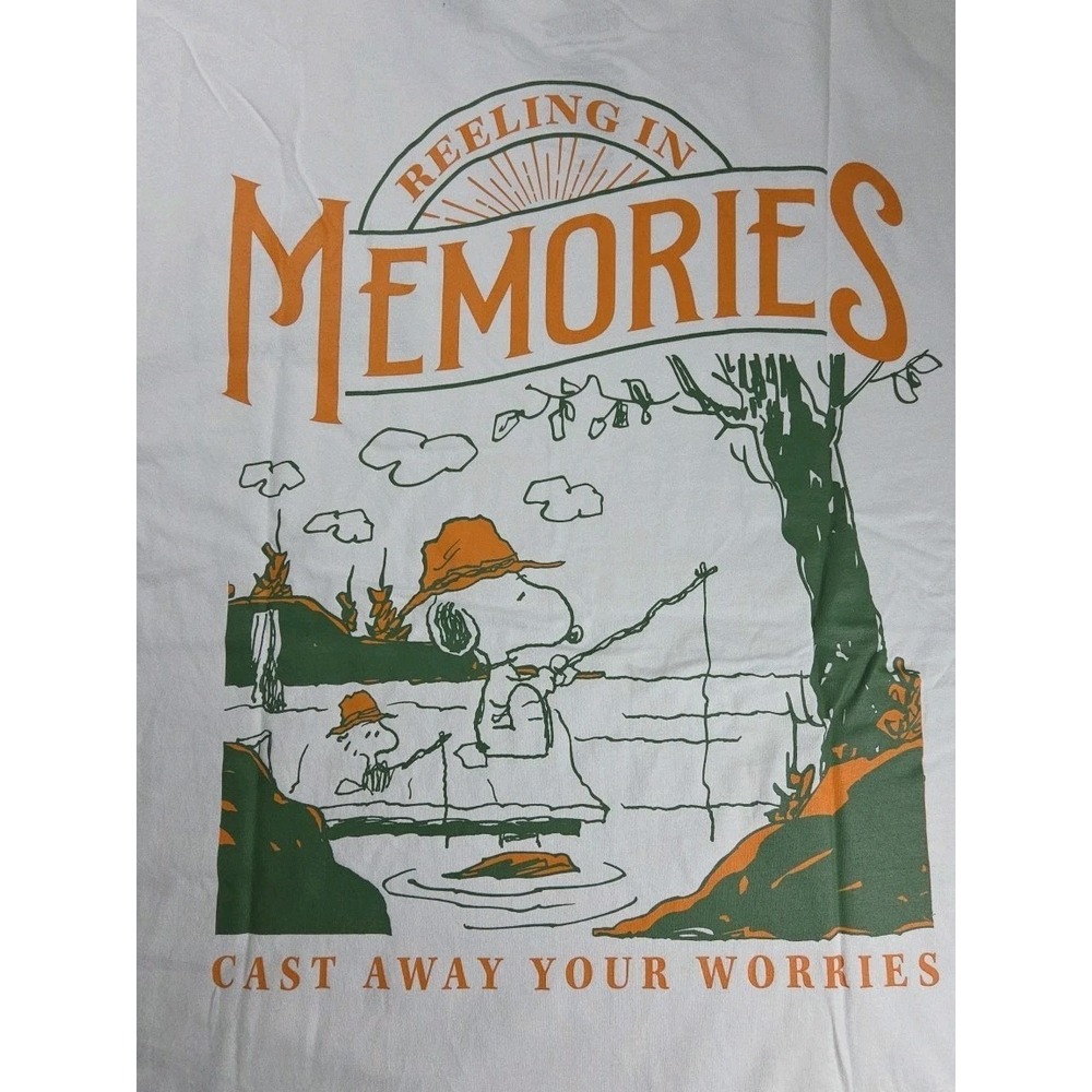 Peanuts SNOOPY Fishing Memories Men's White EMBROIDERED T-Shirt Size XL 3809